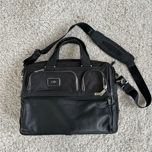 Travel Tumi Breifcase